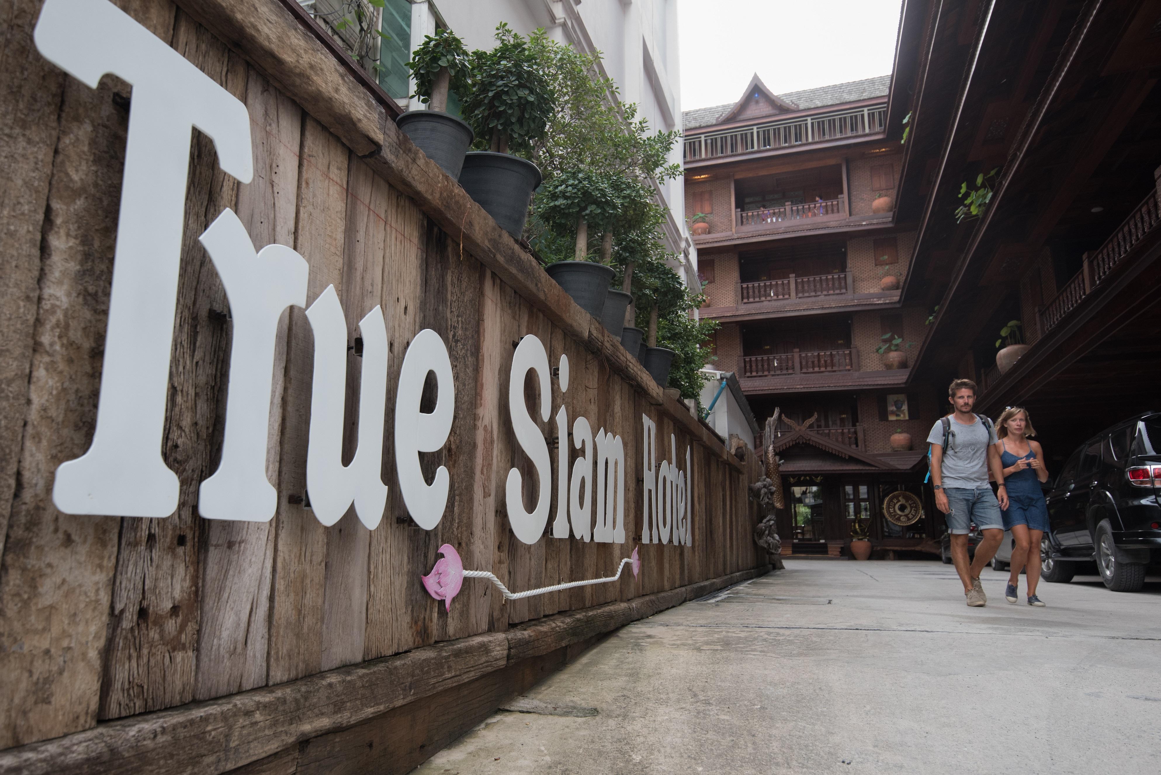 True Siam Rangnam Hotel Bangkok Kültér fotó